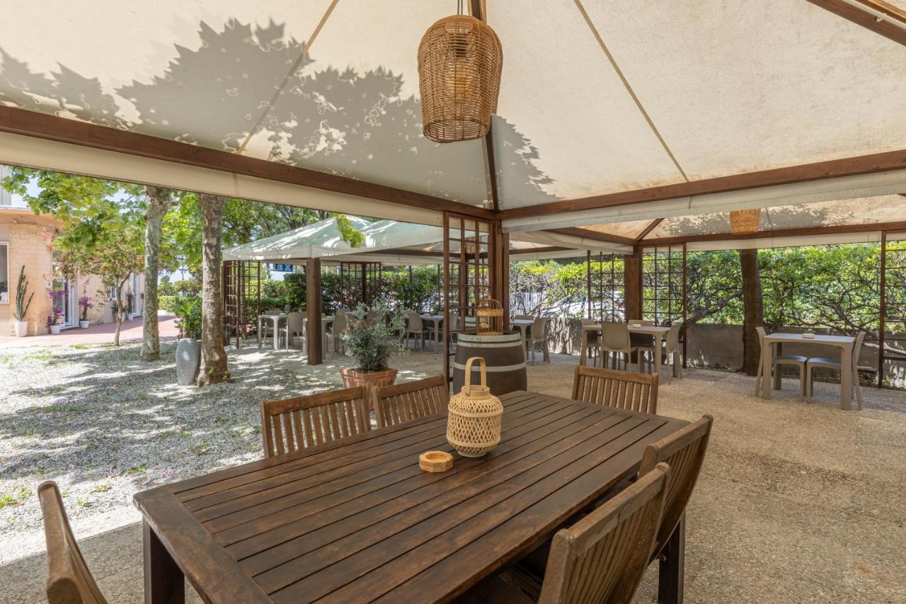 Hotel Quisisana วาดา ภายนอก รูปภาพ